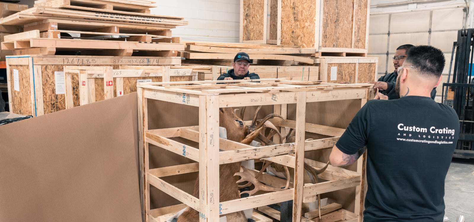 Crating In Logistics Shipping Company Chicago, IL | Custom Crating and Logistics